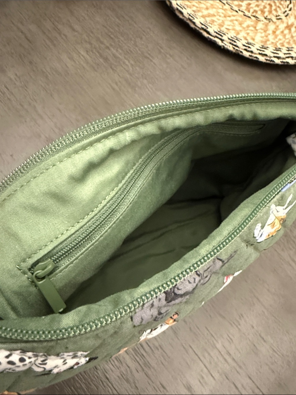 Vera Bradley Quilted Olive Dog Print Shoulder Bag - Picture 7 of 13